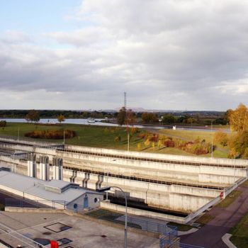 Die Sparschleuse Rothensee im Panorama