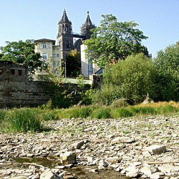 Niedrigwasser in Magdeburg